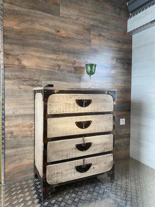 Gleis 2, Waggon Mit Ofen, Optional Mit Whirlpool Und Sauna Dahlem  Екстер'єр фото